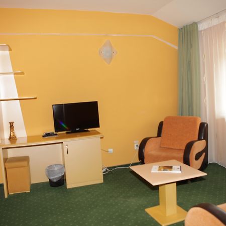 Eurohotel Baia Mare Ngoại thất bức ảnh