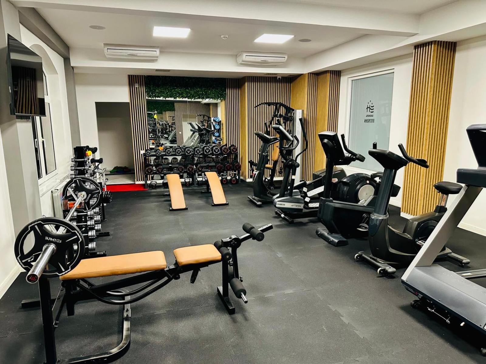 Eurohotel Baia Mare Ngoại thất bức ảnh