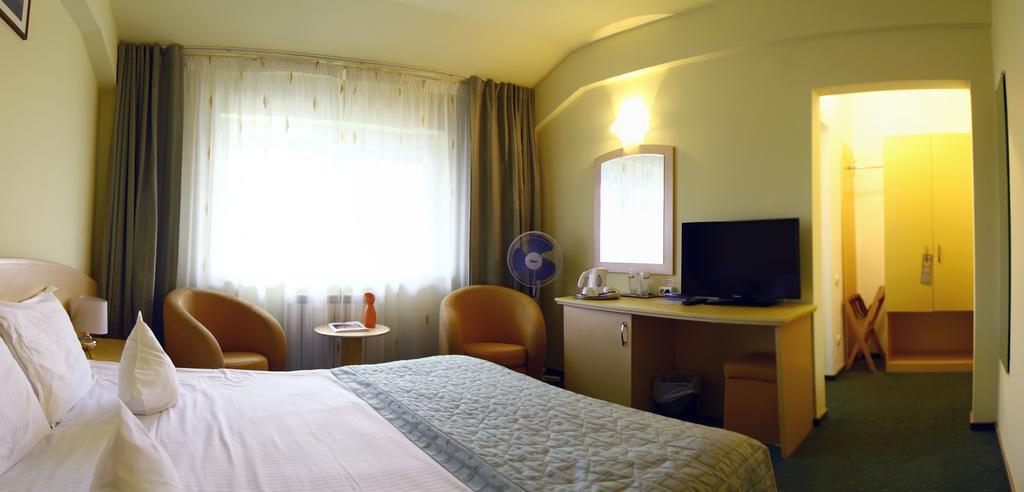 Eurohotel Baia Mare Ngoại thất bức ảnh