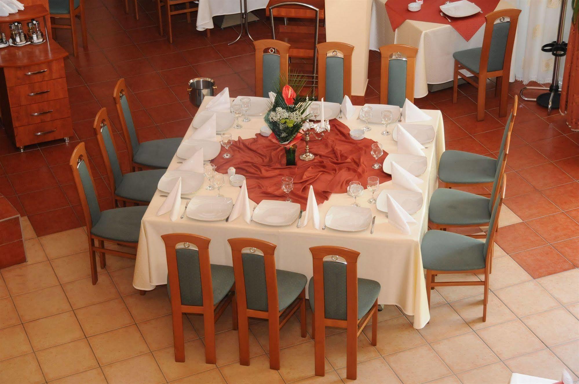 Eurohotel Baia Mare Ngoại thất bức ảnh